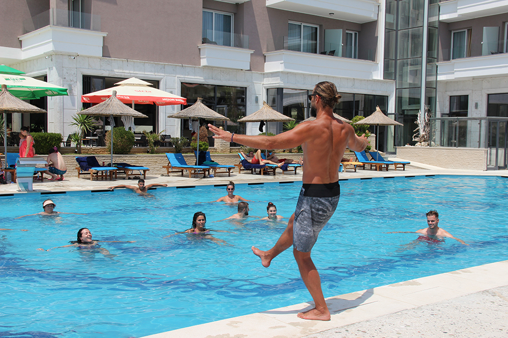 kraal hotel vlore beach